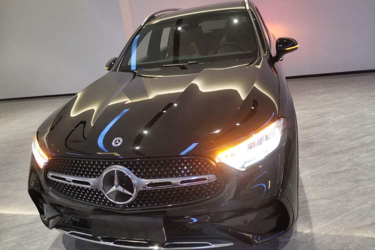 Used Mercedes-Benz GLC 2025 GLC 260 L 4MATIC Luxury Model Front