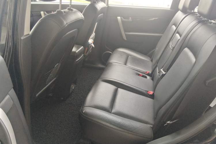 Used Chevrolet Captiva 2015 2.4L Two-Wheel Drive Urban Version 7 Seats