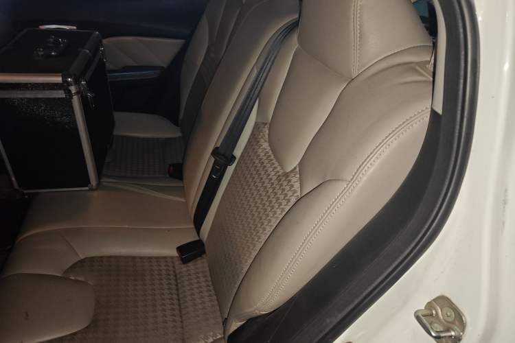 Used GAC Trumpchi GA3S Vision 2014 1.6L Manual Elite Edition
