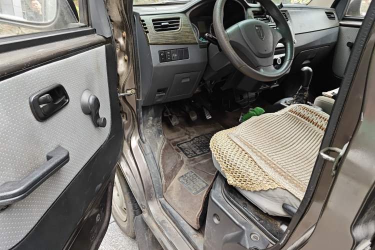 Used Jinbei Hiace X30 2013 1.3L Standard Version Driver Seat