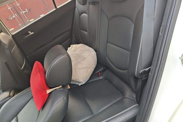 Used Hyundai ix25 2015 1.6L Automatic Two-Wheel Drive Smart GLS Trim Left Rear Seat