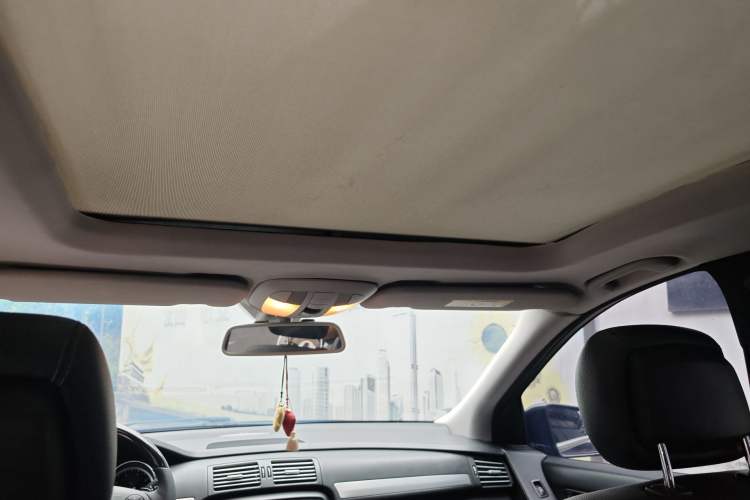 Used Mercedes-Benz R-Class 2014 R 320 4MATIC Business Model Headliner