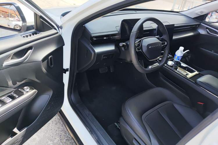 Used Wuling Xingguang 2024 Co-Creation Edition 410 Standard Model