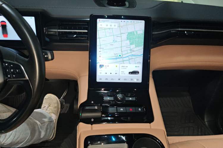 Used Nio ES8 2018 355 km Base Version 6-Seater Edition Audio And AC Panel