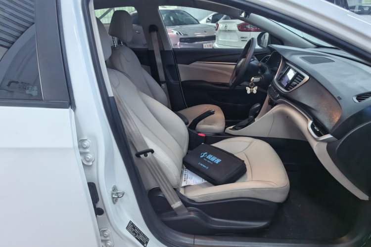 Used Buick GT 2021 Exemplar 1.5L Automatic Elite Version Right Front Seat