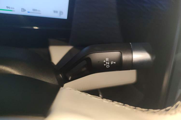 Used Geely Galaxy L7 2024 1.5T 115 km Starship Dragon Edition Gear Lever