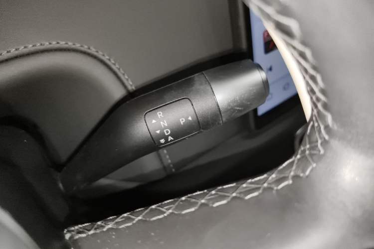 Used Li Auto L6 2024 Pro Model Gear Lever