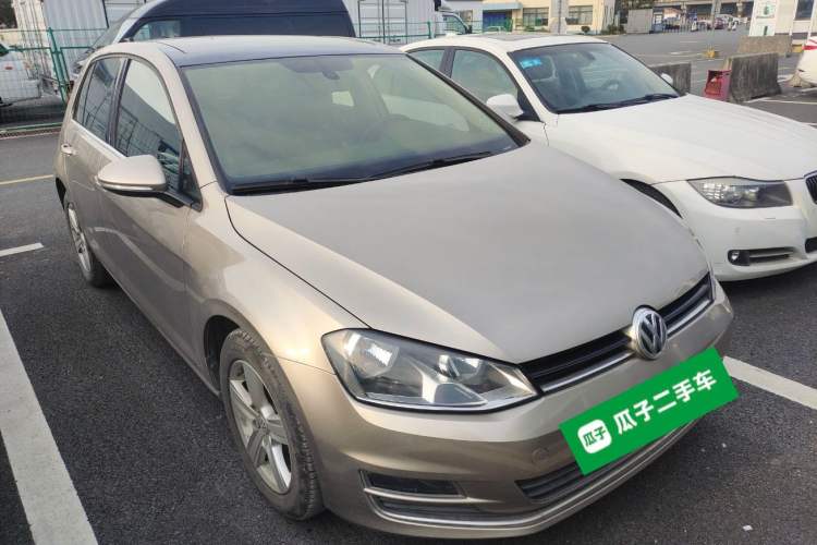 Used Volkswagen Golf 2014 1.4TSI Automatic Luxury Model
