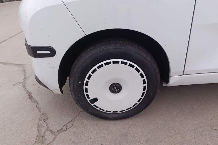 Used Chery QQ Ice Cream 2024 Edition Youth Version 205km Sundae
