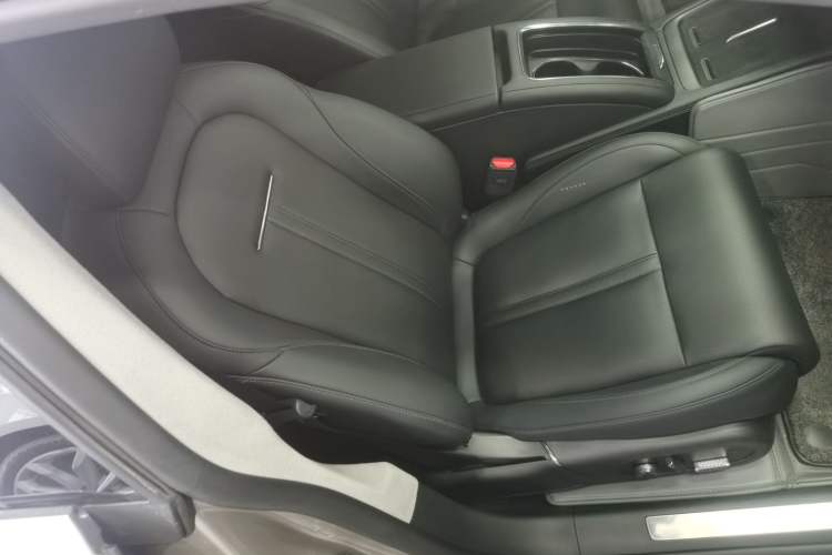 Used Zeekr 007 2024 Rear-Drive Intelligent Driving Version 75 kWh
