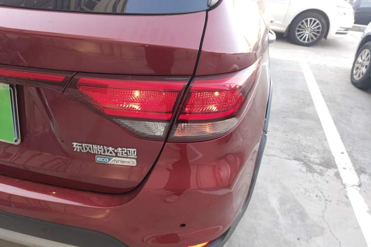 Used Kia KX Cross 2018 1.6L Automatic Dynamic Sunroof Version Exterior 6