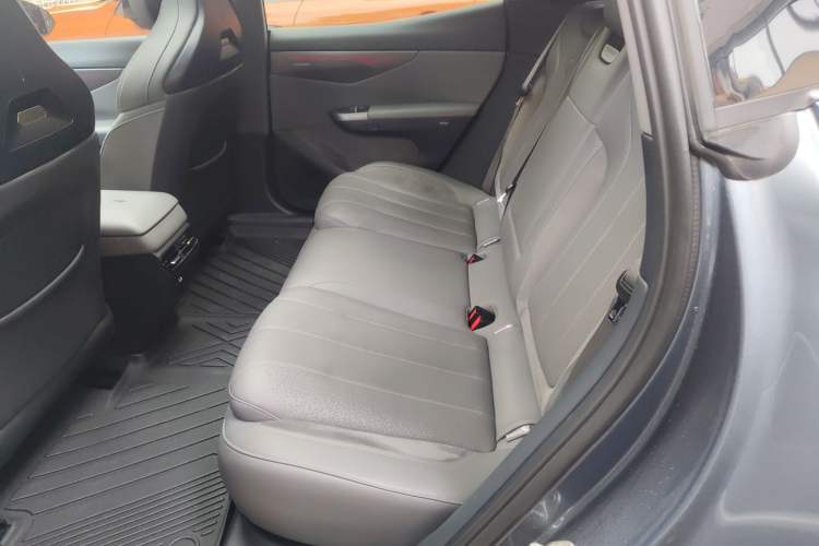 Used Lynk & Co 07 2024 EM-P 126 Long-Range Ultra