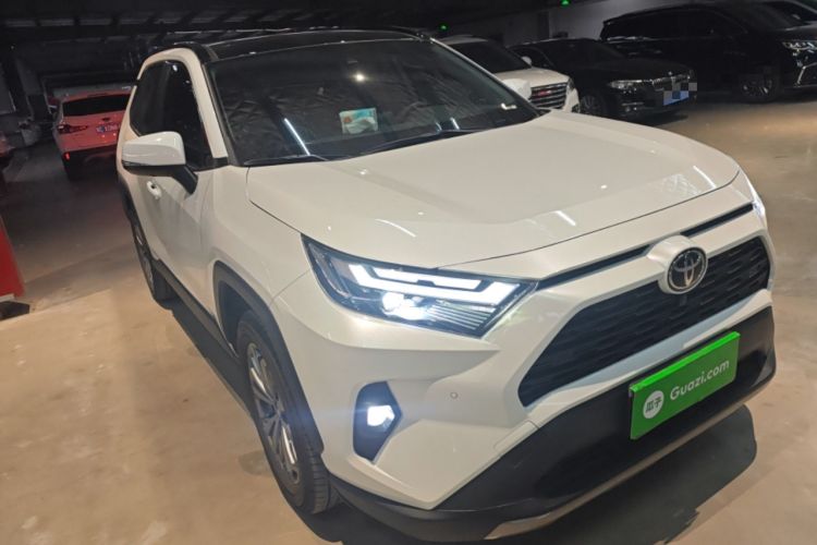 Used Toyota RAV4 2023 2.0L CVT Two-Wheel Drive Fashion Plus Edition
