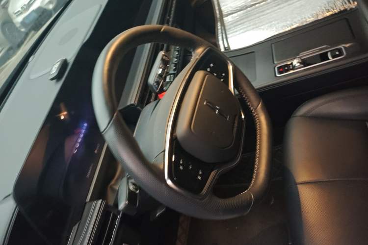 Used Lincoln Corsair 2024 1.5T Two-Wheel Drive Deluxe Hybrid Version
