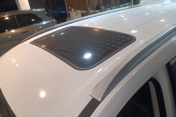 Used Dongfeng Fengon 580 2017 1.5T CVT Luxury Model
