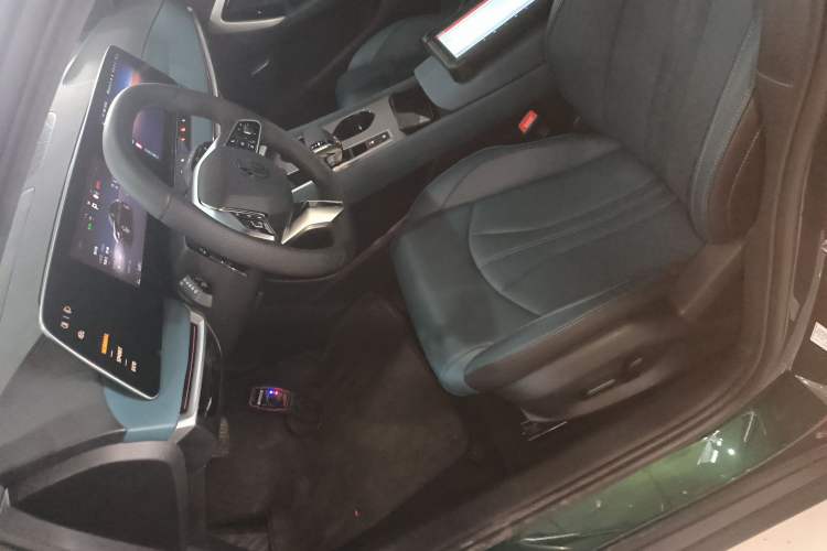 Used MG 7 2025 2.0T 405 AT Luxury Edition