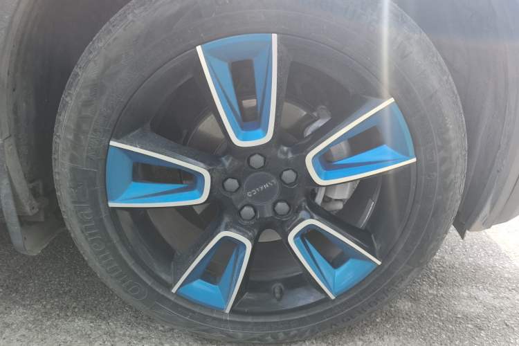 Used Lynk & Co 01 2017 2.0T Two-Wheel Drive Zhaopu Version Right Front Wheel Hub