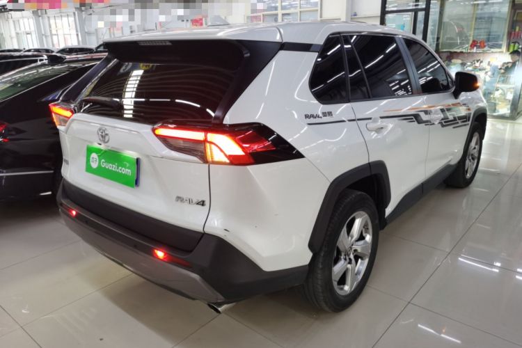 Used Toyota RAV4 2021 2.0L CVT Two-Wheel Drive Fashion PLUS Edition