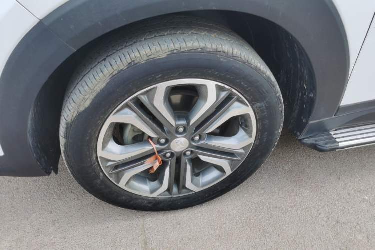 Used Hyundai Tucson 2015 1.6T Dual-Clutch Two-Wheel-Drive Leading Model Exterior 4