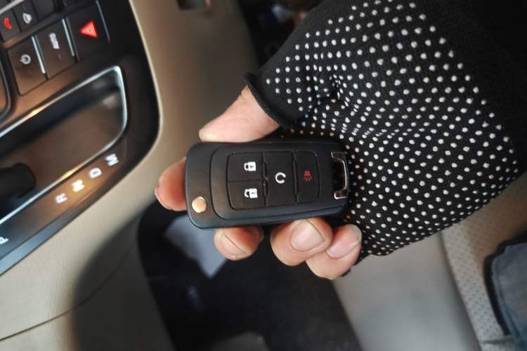 Used Buick GL8 2018 28T Comfort Model China VI Standard Vehicle Key