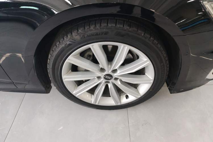 Used Audi A6L 2023 Revised 45 TFSI Prestige Dynamic Edition Right Front Wheel Hub