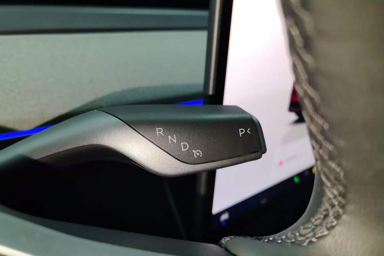 Used Tesla Model Y 2024 Rear-Wheel-Drive Version Gear Lever