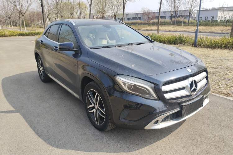 Used Mercedes-Benz GLA 2015 GLA 200 Fashion Model
