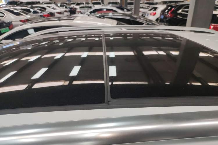 Used Volkswagen T-ROC 2022 280TSI DSG Two-Wheel Drive Elite PLUS