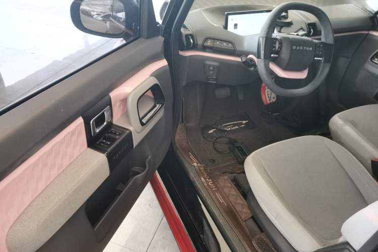 Used Baojun E300 2020 Plus Interstellar Future Edition
