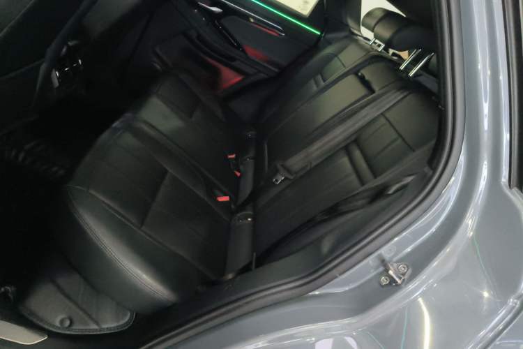 Used Land Rover Range Evoque 2020 249 PS R-DYNAMIC S Sport Edition Left Rear Seat