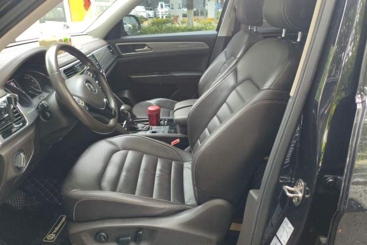 Used Volkswagen Teramont 2017 330TSI Two-Wheel-Drive Luxury Edition Left Front Seat