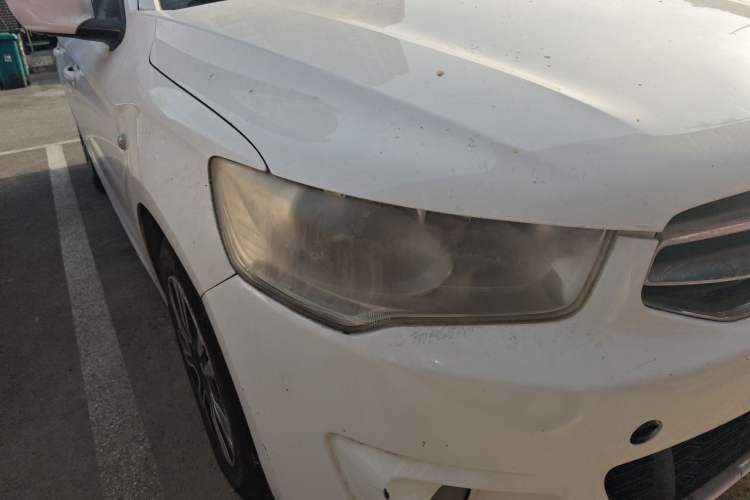 Used Citroen Elysee 2014 1.6L Manual Fashion Model CNG Right Front Headlight