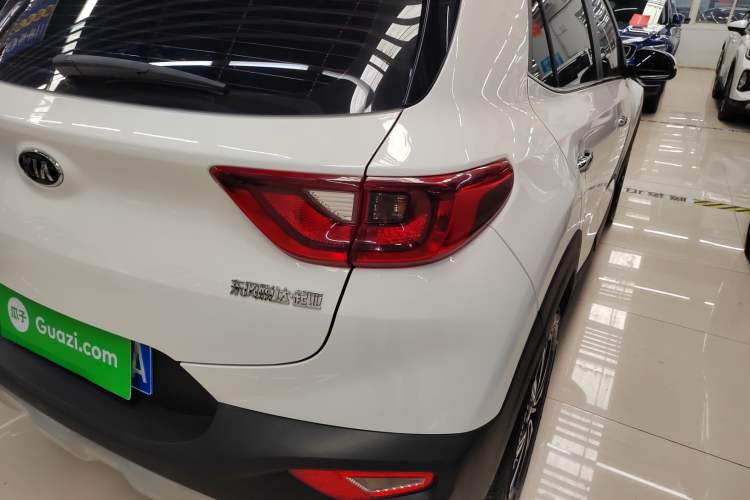 Used Kia kx1 Stonic 2019 1.4L Automatic Fun Edition China VI Right Rear Taillight