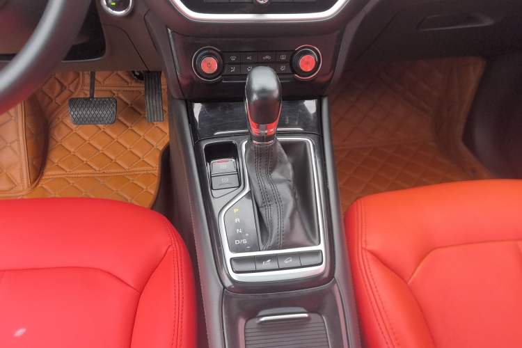 Used Roewe RX3 2020 1.6L CVT 4G Connected Ultra-Fun Elite Edition
