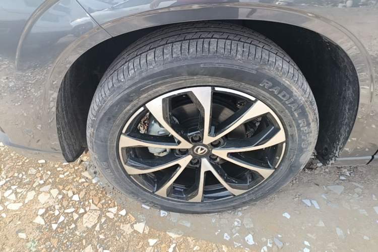 Used CHANGAN UNI-Z New Energy 2024 Blue Whale Smart Electric iDD 125km Excellence Model Left Front Wheel Hub