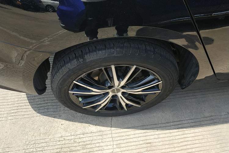 Used Roewe Ei5 2021 500 Admiration Edition
