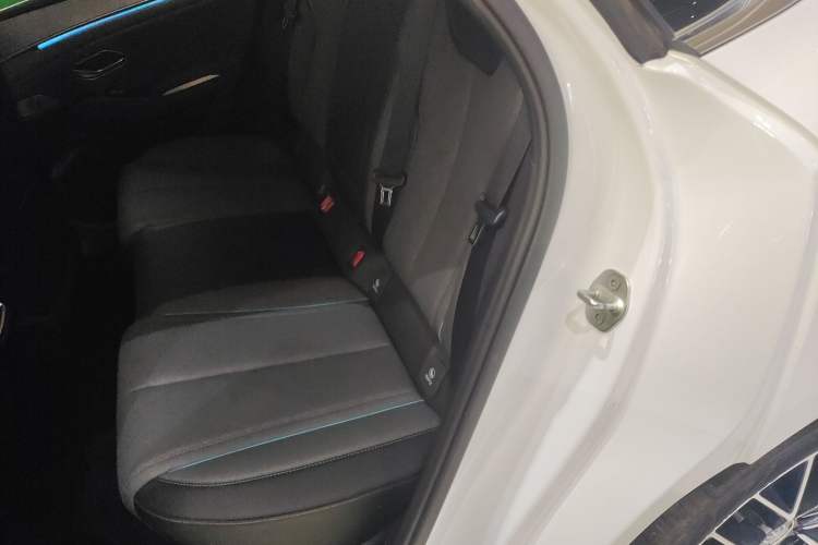 Used BYD Qin L 2024 DM-i 120KM Excellence Model
