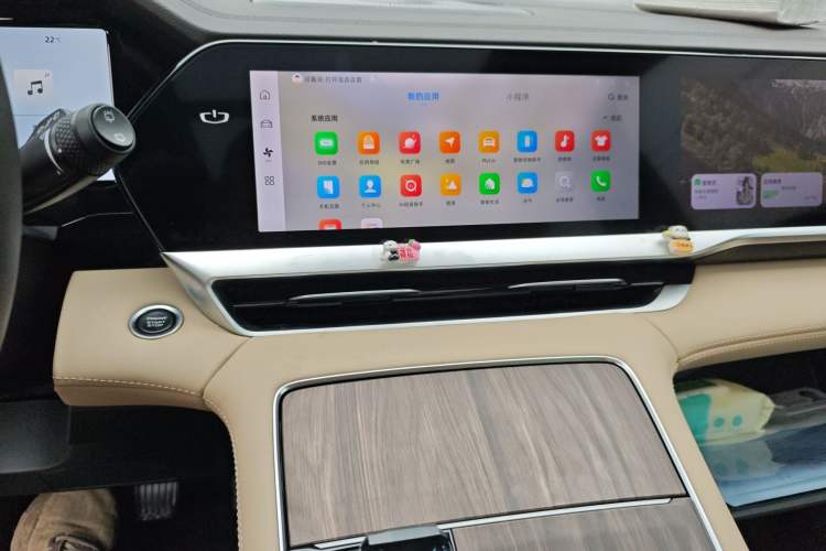 Used Geely Auto Monjaro L 2025 Dongfang Yao 2.0TD Automatic Lanxing Edition Audio And AC Panel