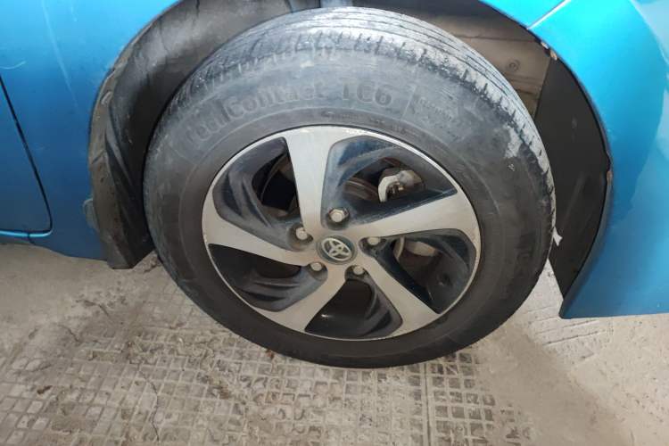 Used Toyota Levin 2017 Revised Version 185T CVT Elite Edition China VI Standard Right Front Wheel Hub