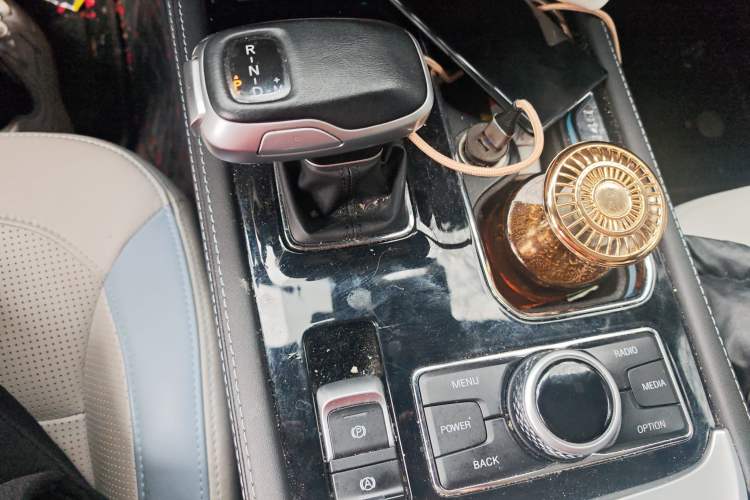 Used BAIC Off-Road BJ40 2023 2.0T Automatic Four-Wheel Drive Urban Hunter Edition Chivalrous Type