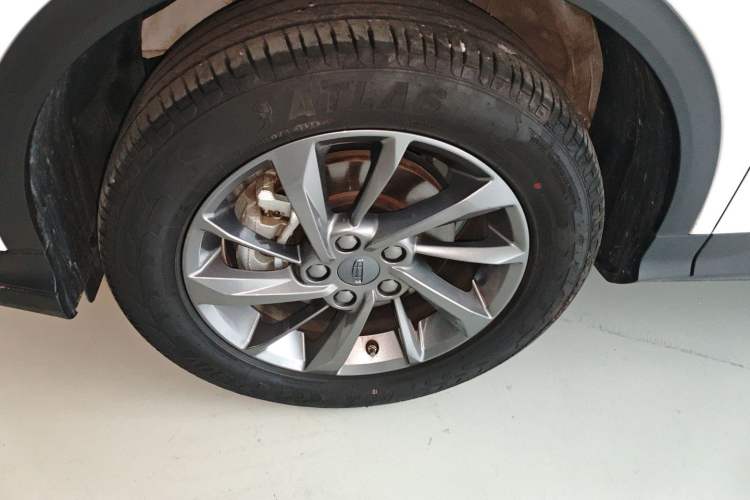 Used Geely Auto Coolray 2024 1.5T DCT Longteng Edition Left Front Wheel Hub