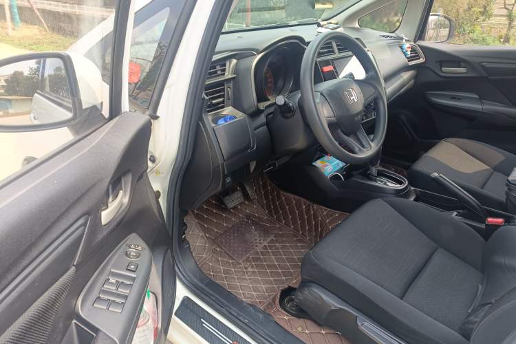 Used Honda Fit 2016 1.5L LX CVT Comfort Model