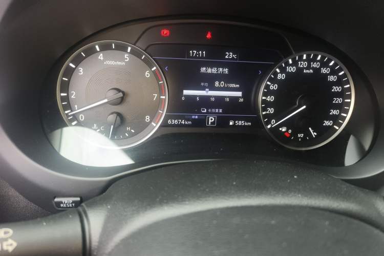 Used Infiniti QX50 2018 2.0T Four-Wheel Drive Smart Edition Odometer Close Up