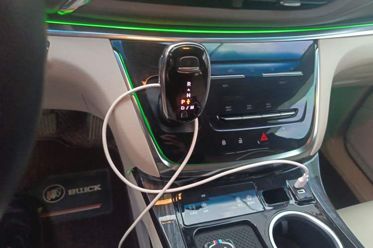 Used Buick GL8 2021 Land Cruiser Executive Class 652T Luxury Model
