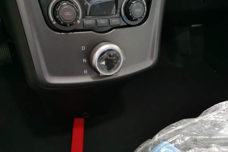 Used Foton Intelligent Blue Elf E7 2024 All-Electric Van Flat Roof 2 Seats EVE Energy 41.86 kWh
