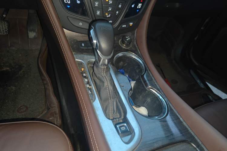 Used Buick Envision 2016 20T Two-Wheel-Drive Elite Model Gear Lever
