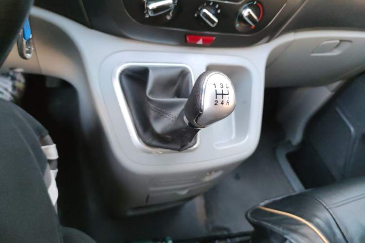 Used JAC Refine M3 2018 1.6L Express Edition 7-Seater