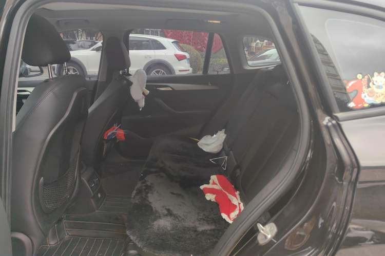 Used BMW X1 2016 sDrive18Li Premium Edition Left Rear Seat