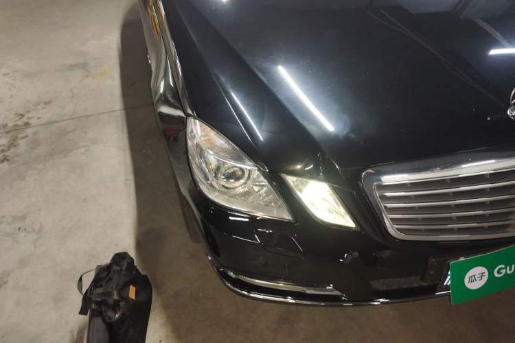 Used Mercedes-Benz E-Class 2010 E 260 L CGI Elegant Model Right Front Headlight