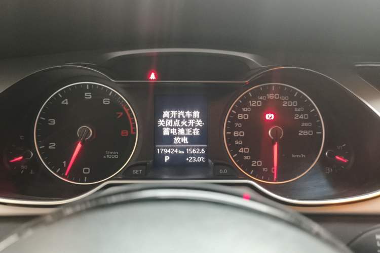 Used Audi A4L 2013 35 TFSI Automatic Comfort Model Instrument Cluster